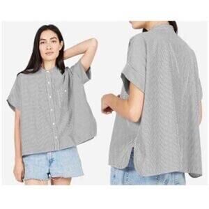 Everlane Gray Button-Up Blouse